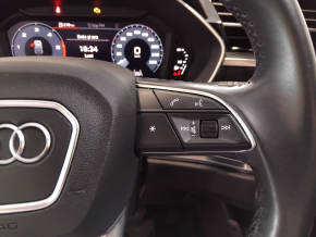 Audi Q3 Sportback 40 TDI quattro thumbnail