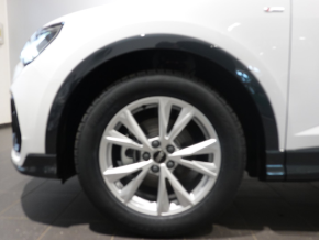 Audi Q3 Sportback 35 TDI S line exterieur thumbnail