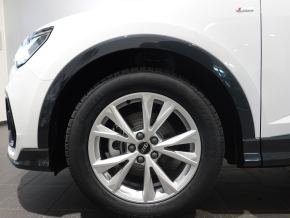 Audi Q3 Sportback 35 TDI S line exterieur thumbnail
