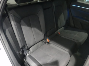 Audi Q3 Sportback 35 TDI S line exterieur thumbnail