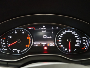 Audi Q5 35 TDI quattro Audi Business thumbnail