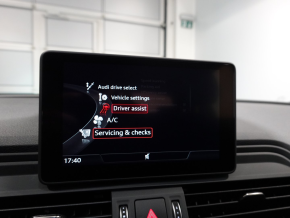 Audi Q5 35 TDI quattro Audi Business thumbnail