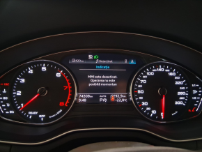 Audi A4 Limousine 40 TFSI thumbnail