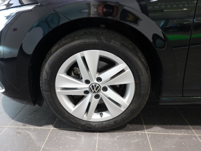 VW Golf Life TDI thumbnail