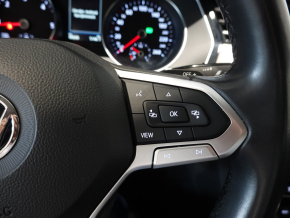 VW Noul Passat Highline 2.0 TDI DSG thumbnail