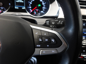 VW Passat Highline 2.0 TDI DSG thumbnail