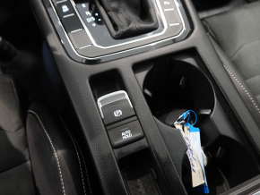 VW Passat Highline 2.0 TDI DSG thumbnail