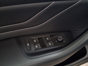 VW Noul PassatVar.High.2.0 TDI SCR DSG 4Mot thumbnail