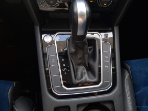 VW Noul PassatVar.High.2.0 TDI SCR DSG 4Mot thumbnail