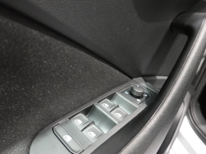Škoda Kamiq Selection 1.0 TSI DSG thumbnail