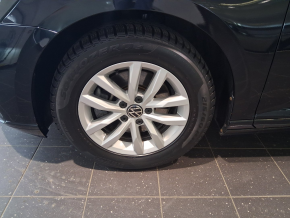 VW Noul Passat Comfortline 2.0 TDI DSG thumbnail