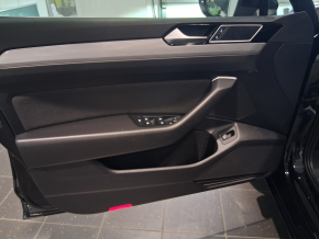VW Noul Passat Comfortline 2.0 TDI DSG thumbnail