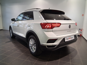 VW T-Roc Design 1.5 TSI thumbnail