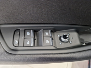 Audi A4 Limousine 35 TFSI advanced thumbnail