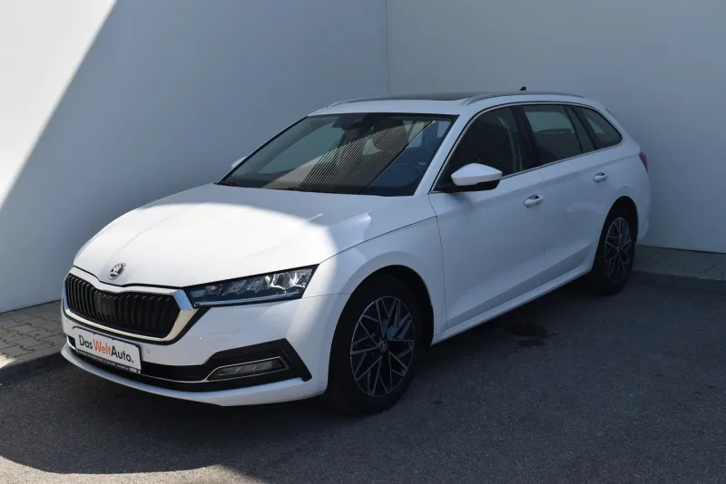 Škoda OCTAVIA COMBI STYLE 2.0 TDI DSG
