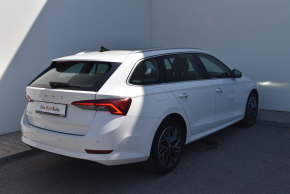 Škoda OCTAVIA COMBI STYLE 2.0 TDI DSG thumbnail