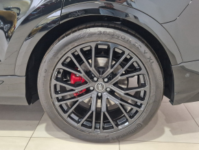 Audi Q8 PI 55 TFSI quattro thumbnail