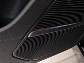 Audi Q8 PI 55 TFSI quattro thumbnail