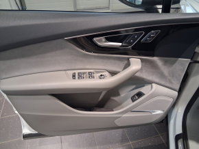 Audi Q7 3.0 TDI quattro thumbnail