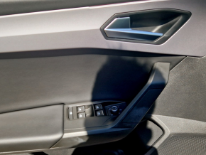 SEAT Leon FR 2.0 TDI DSG7 thumbnail