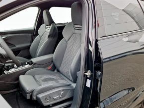 Audi Q6 e-tron quattro thumbnail
