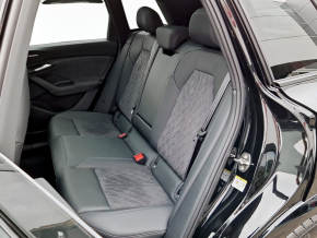 Audi Q6 e-tron quattro thumbnail