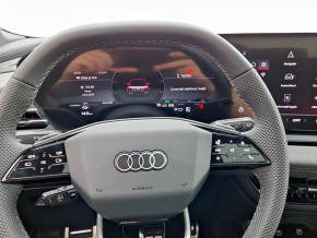 Audi Q6 e-tron quattro thumbnail