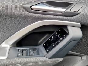 Audi Q5 40 TDI quattro thumbnail