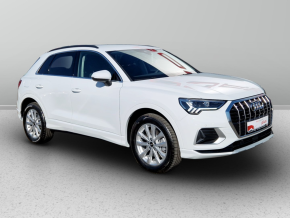 Audi Q3 Advanced 40 TFSI quattro thumbnail