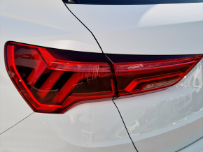 Audi Q3 Advanced 40 TFSI quattro thumbnail