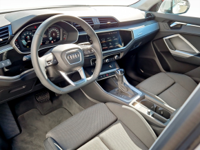Audi Q3 Advanced 40 TFSI quattro thumbnail