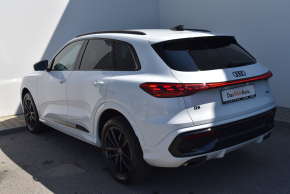 Audi Q5 40 TFSI quattro thumbnail