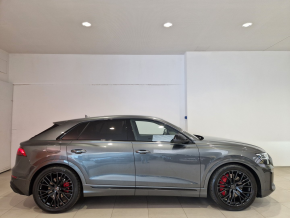 Audi SQ8 PI TFSI quattro thumbnail