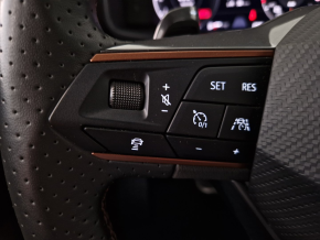 CUPRA Leon Sportstourer 1.5 eTSI DSG7 thumbnail