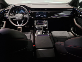Audi Q8 PI 55 TFSI e quattro 290 kW / 394 CP thumbnail