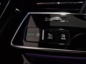 Audi Q8 PI 55 TFSI e quattro 290 kW / 394 CP thumbnail