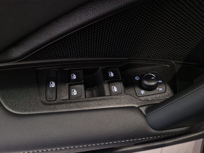 VW Tiguan Elegance Hybrid 1,5 TSI DSG TD thumbnail