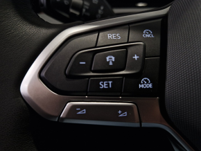 VW Tiguan Elegance Hybrid 1,5 TSI DSG TD thumbnail