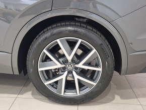 VW Noul Touareg R-Line V6 TDI TD thumbnail