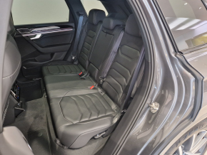 VW Noul Touareg R-Line V6 TDI TD thumbnail