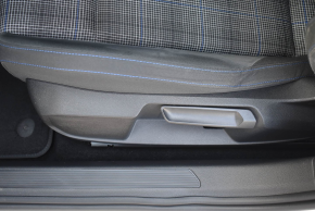 VW Noul Golf GTE thumbnail