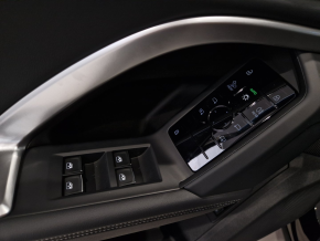 Audi Q5 40 TFSI quattro thumbnail