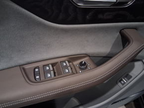 Audi Q8 PI 55 TFSI quattro thumbnail