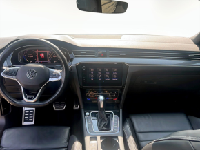 VW Passat Variant Business TDI DSG thumbnail