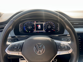 VW Passat Variant Business TDI DSG thumbnail