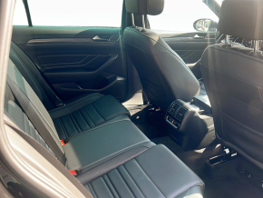 VW Passat Variant Business TDI DSG thumbnail