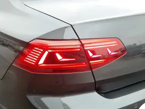 VW Noul Passat Comfortline 2.0 TDI DSG thumbnail