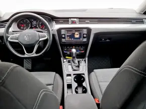 VW Noul Passat Comfortline 2.0 TDI DSG thumbnail