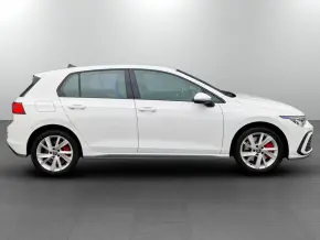 VW Golf GTE thumbnail