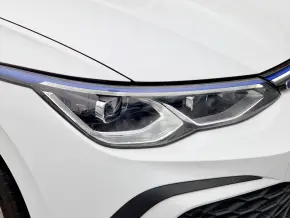 VW Golf GTE thumbnail